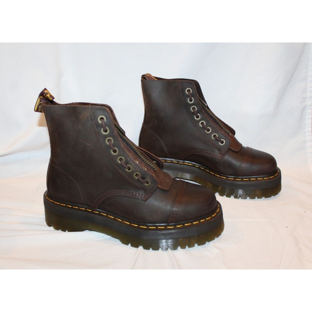 Dr. Martens CRAZY HORSE WOMEN'S LEATHER PLATFORM BOOTS MSRP $240‎ BROWN 10 NIB